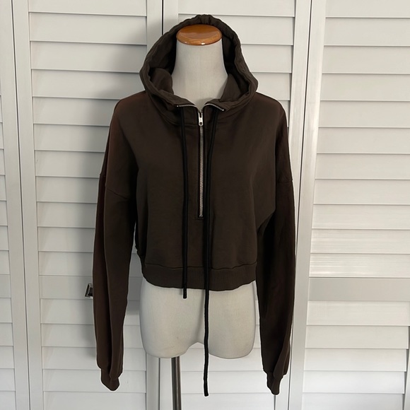 Brown Cropped Hoodie with front Zipper and new colors fabric - Picture 1 of 10